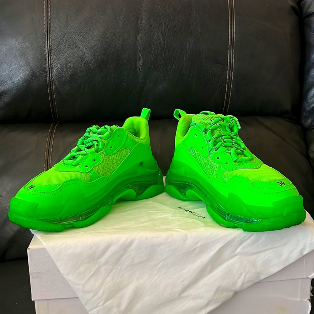 Balenciaga Triple S Neon Green Clear Soles Shipping in original box - Picture 7 of 15